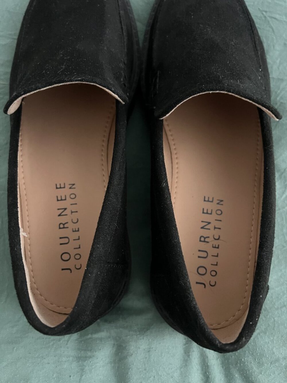 Journee Collection Black Faux Suede Lug Sole Loafers Womens Size 7.5 Slip On - Picture 5 of 10